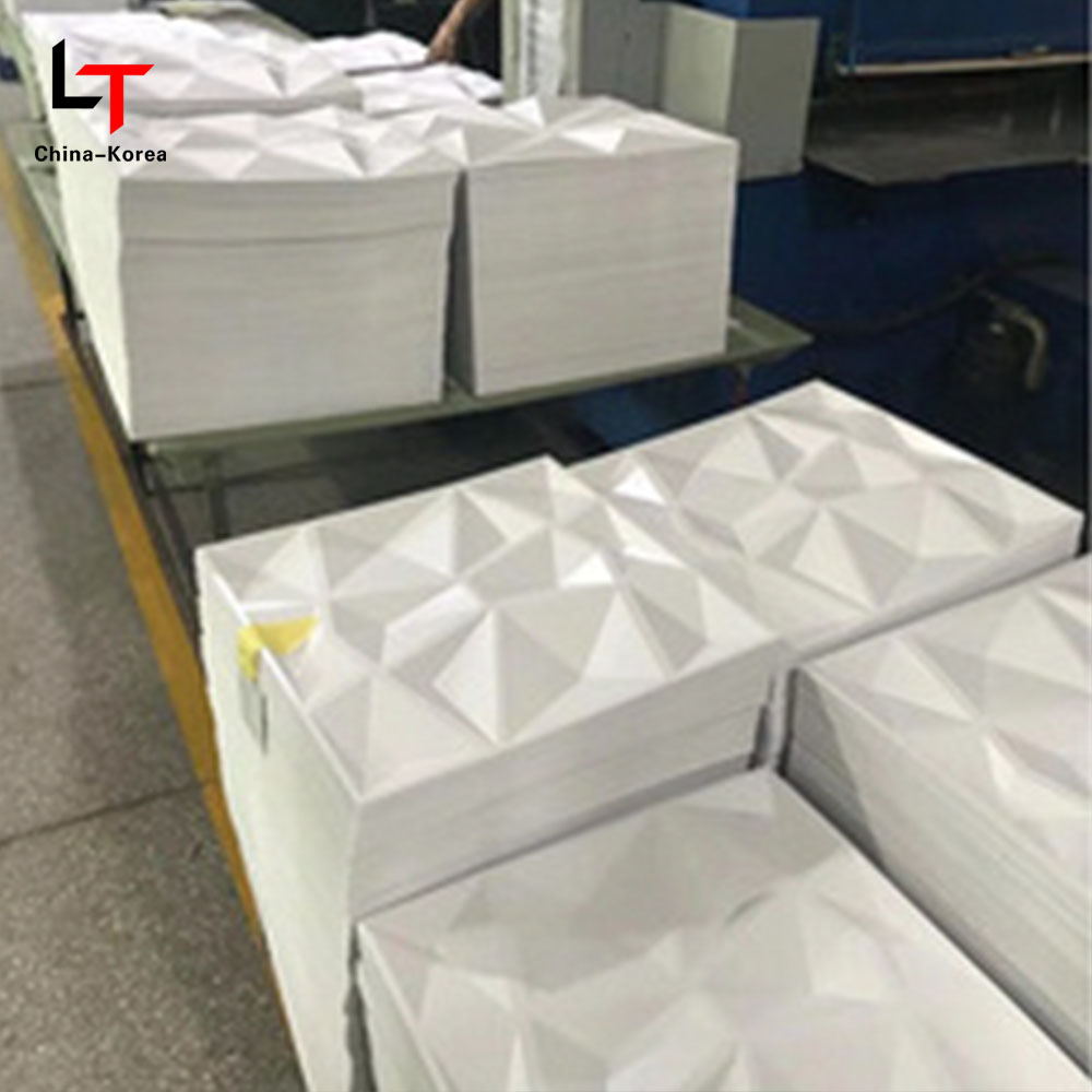 پانل دیواری سه بعدی پی وی سی مدرن / استیکر داخلی ضد آب مات مشکی شکل الماس برای دکوراسیون دیوار اتاق خواب اتاق نشیمن ضد آب