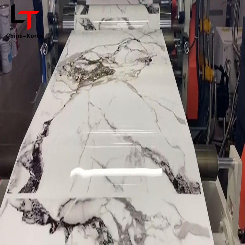 سنگ مرمر فلزی پی وی سی طلایی فیلم انتقال حرارت دکور فیلم رول مهر زنی داغ برای وکیوم پرس فویل تولید کننده لمینیت طلا